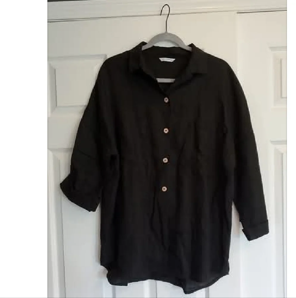 Linenfox Kay Shirt In Black - Picture 3 of 3